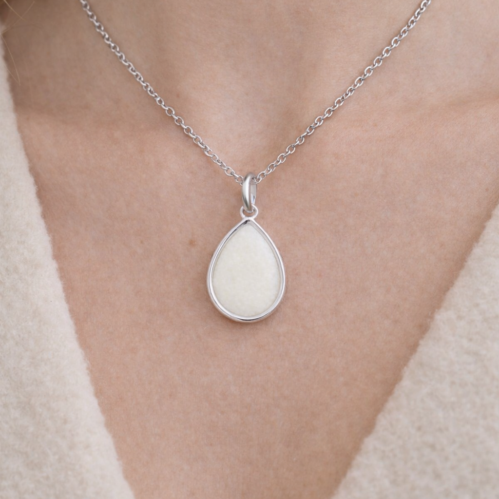 Vital Pendant